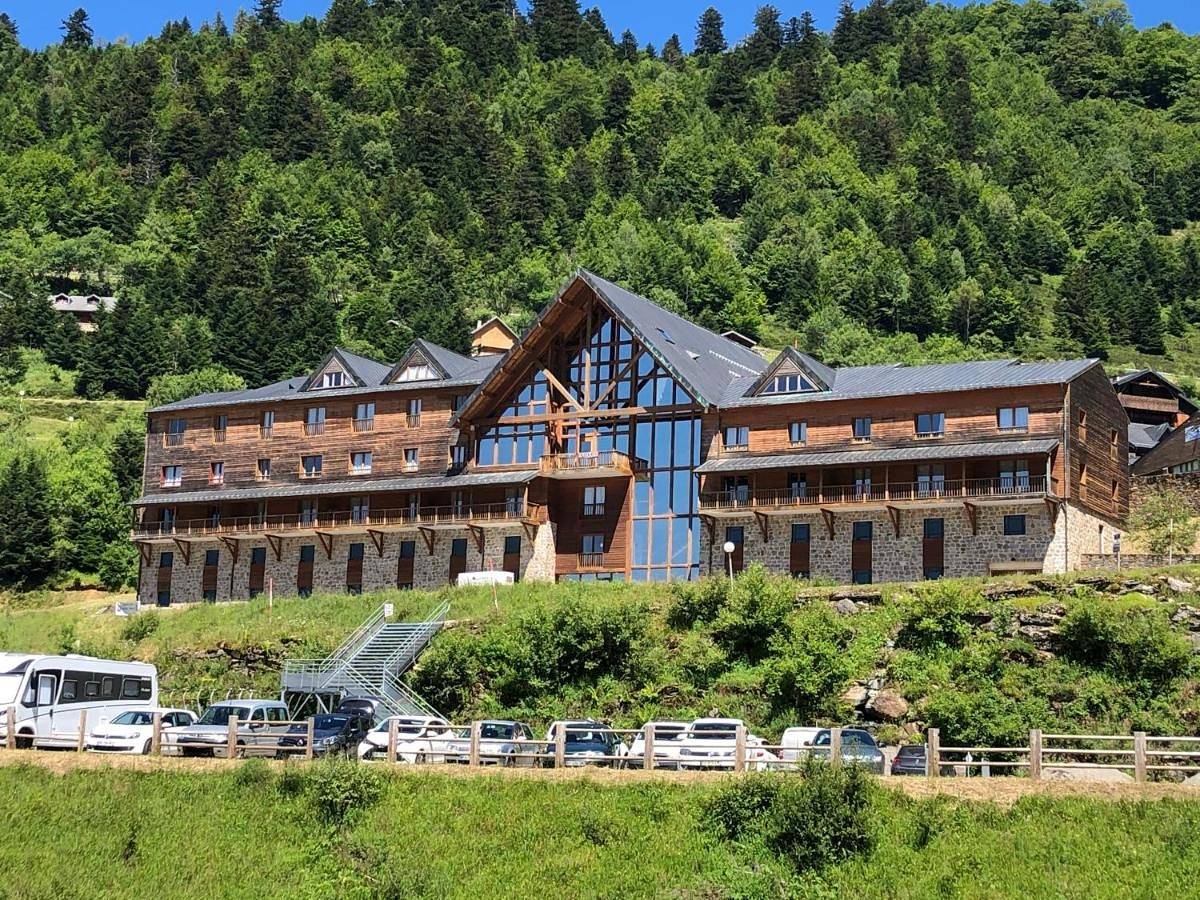 Appartement entier, One-Bedroom Apartment in Guzet-Neige, Ustou
