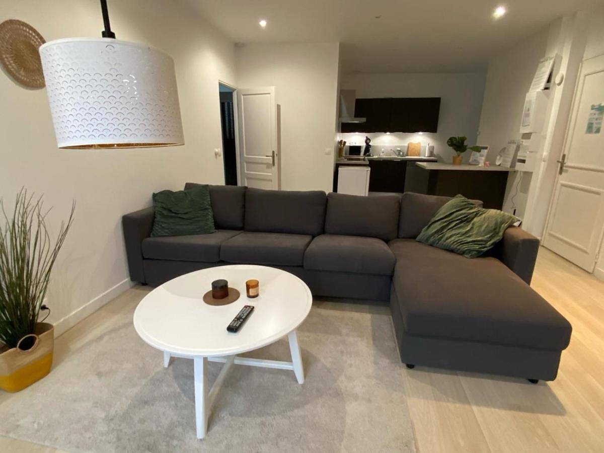 Appartement entier, Three-Bedroom Apartment in Rambouillet, Yvelines