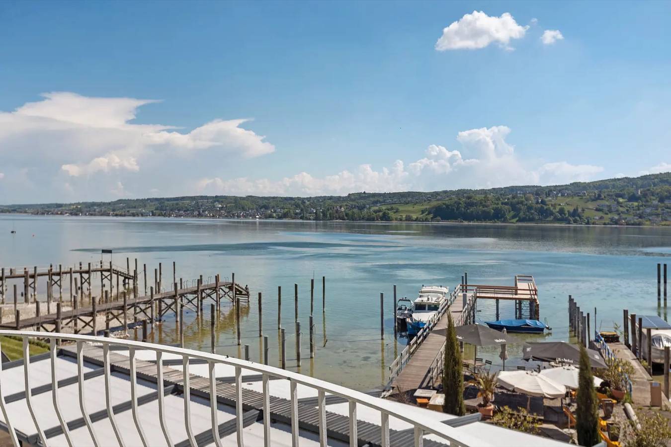 Doppelzimmer mit herrlichem Seeblick und großem Balkon in Reichenau, Untersee