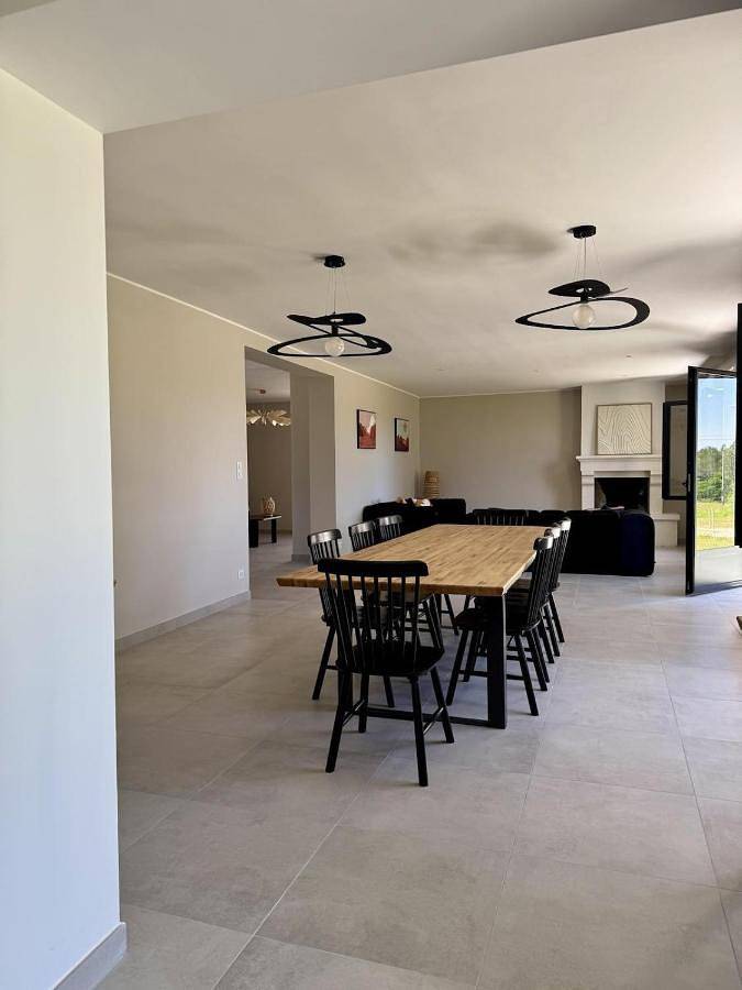 Location de vacances pour 10 personnes, avec Terrasse ainsi que Jardin et Piscine à Échourgnac - 3