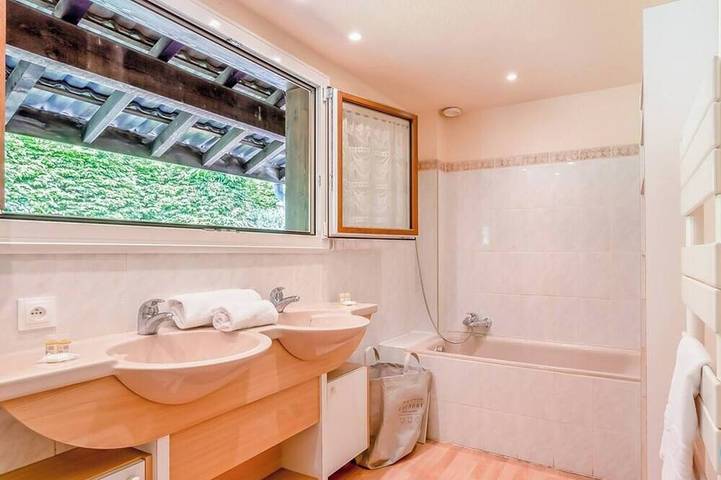 Apartamento entero, The Bergerie T3- view Mountains. in Talloires-Montmin, Región de Annecy
