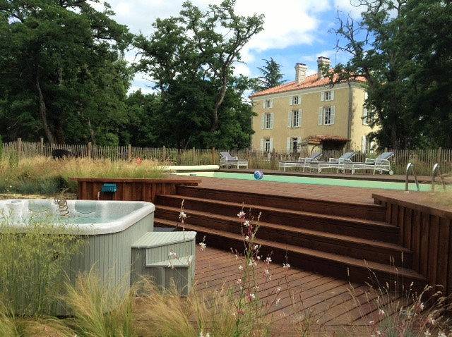 Gîte pour 2 personnes, avec piscine et jacuzzi ainsi que jardin et terrasse en France - 2