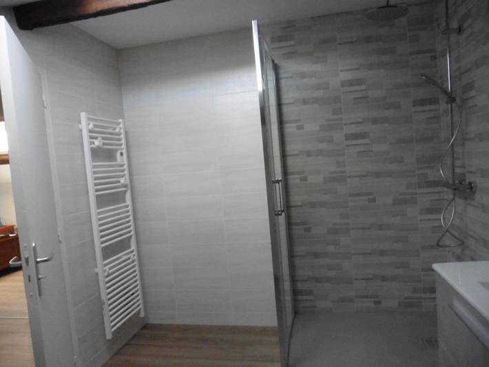 Gîte pour 4 personnes dans Saint-Martin-Belle-Roche - 2