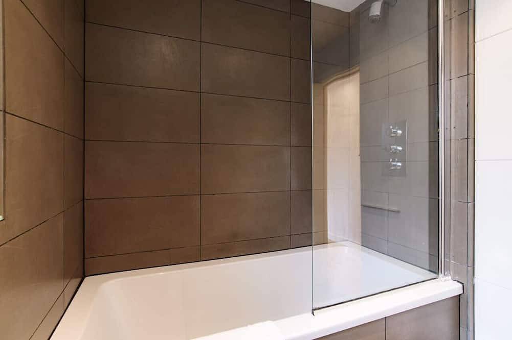 Ganze Wohnung, 1Bd Apt w/Pvt Terrace in Cardiff, Cardiff und Umgebung