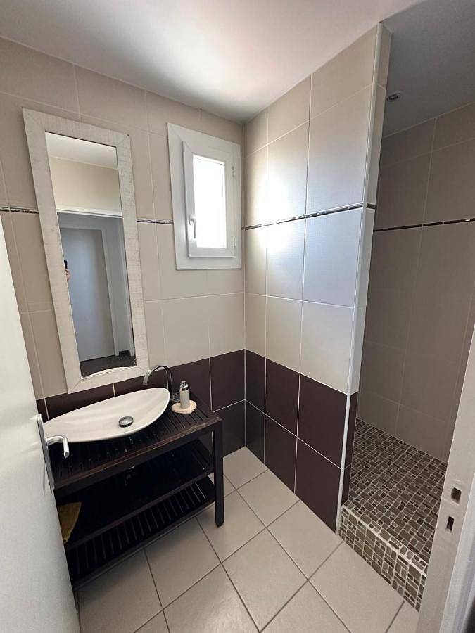 Location de vacances pour 6 personnes, avec jacuzzi à Sauvian - 4