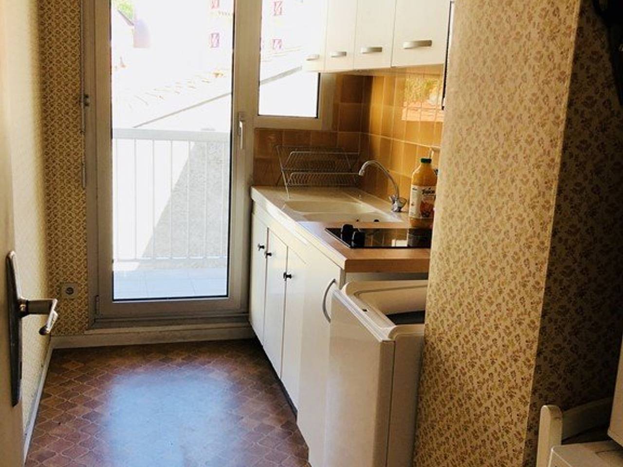 Appartement entier, Appartement T3 Arcachon Centre-Ville, 280m de la Plage, Parking, Proche Gare, Balcon in Arcachon, Région d'Arcachon
