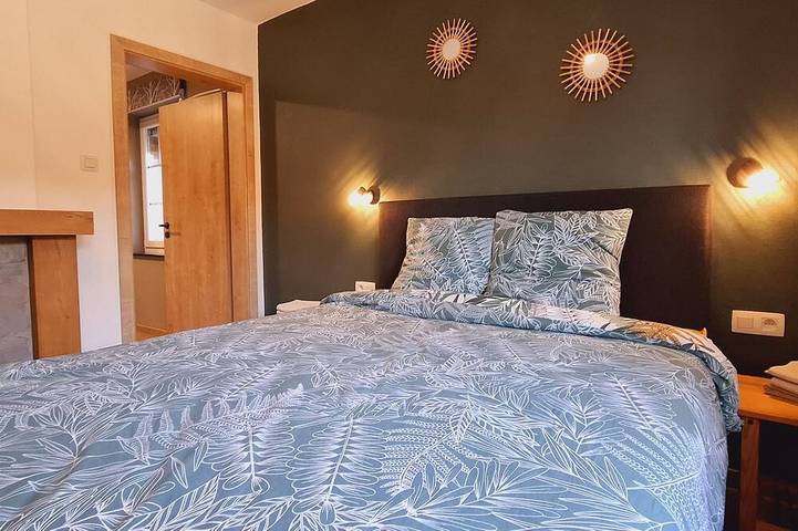 Gîte pour 6 personnes, avec terrasse dans Beausaint - 2