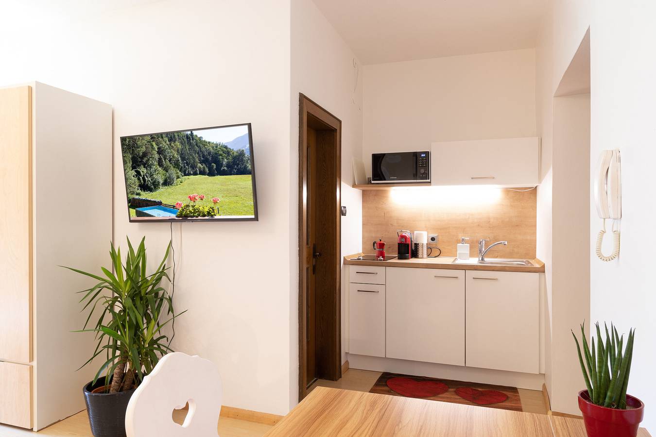 Ganze Wohnung, Ferienwohnung "Glunien Johann" mit Bergblick, Gemeinschaftspool und Wlan in Lajen, Dolomiti Superski