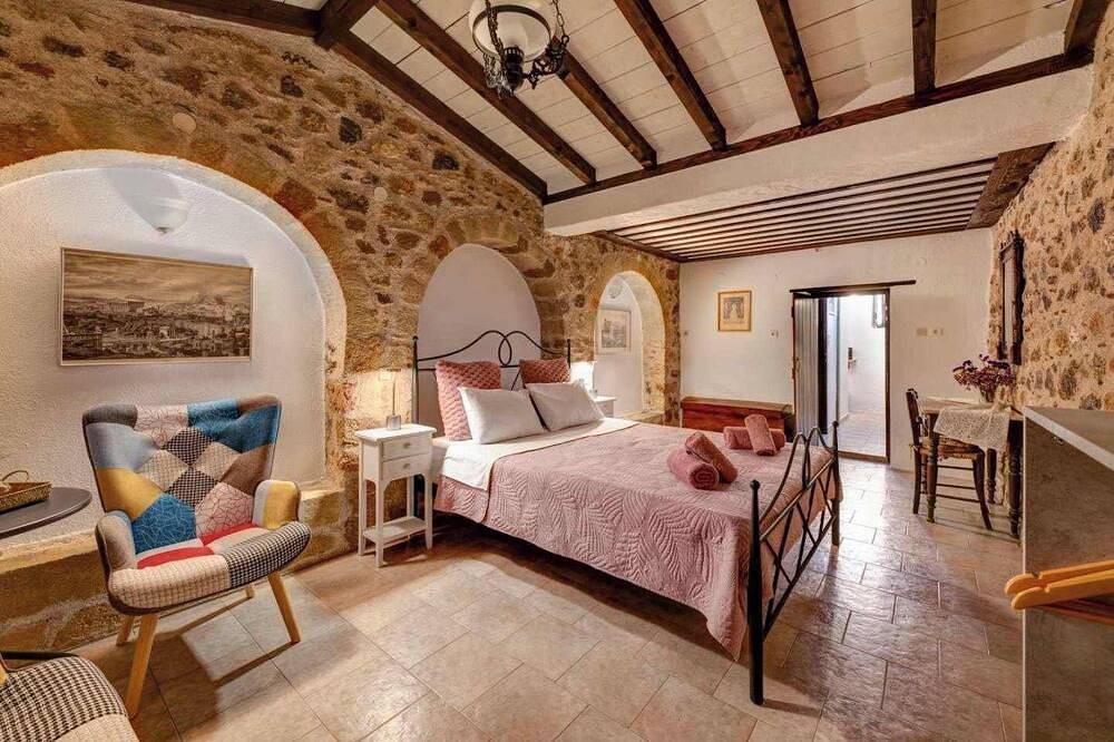 Ganze Wohnung, Pablito House - Seaview Monemvasia Fortress Allure in Monemvasia, Peloponnes