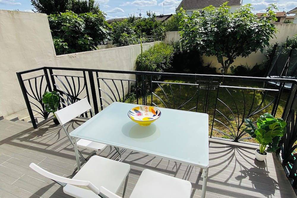 Maison De Vacances pour 12 Personnes dans Drancy, Seine-Saint-Denis