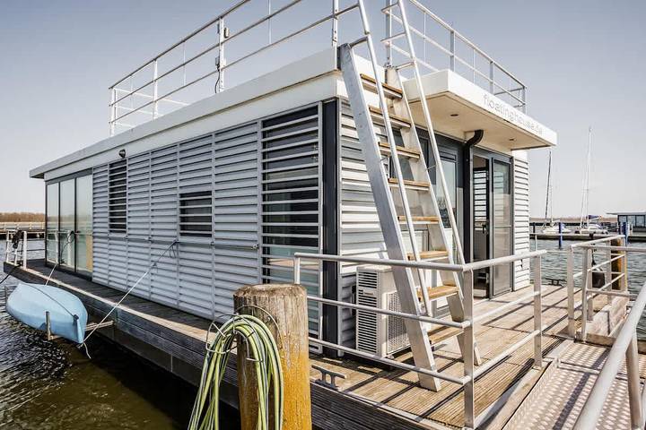 Boot für 4 Personen, mit Balkon/Terrasse, kinderfreundlich in Mecklenburg-Vorpommern - 2
