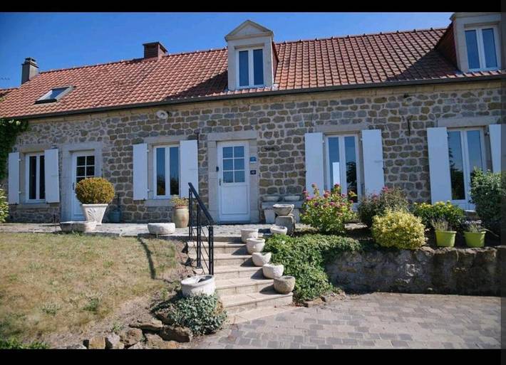 Location de vacances pour 8 personnes, avec Terrasse ainsi que Jardin et Vue à Pernes-lès-Boulogne