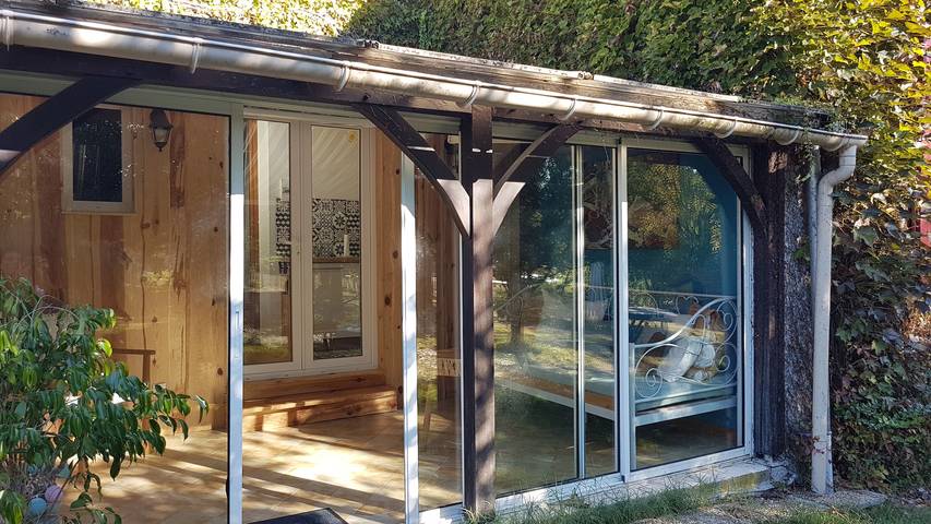 Cottage for 5 people, with garden and sauna, with pets in Dordogne