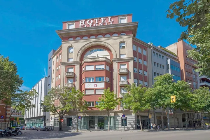 Hotel para 2 personas, con terraza, Se admiten mascotas - 1