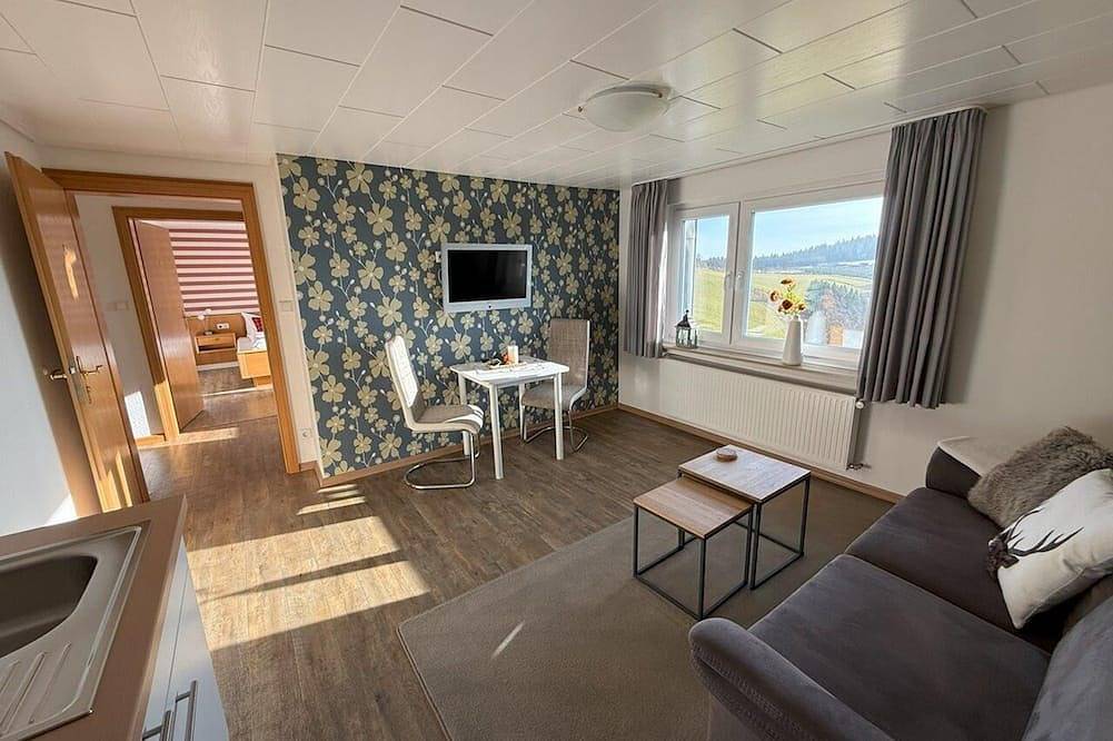 Geheel appartement, Modern vacation apartment (38sqm) for 2 people with free Wifi in Altastenberg, Hochsauerlandkreis