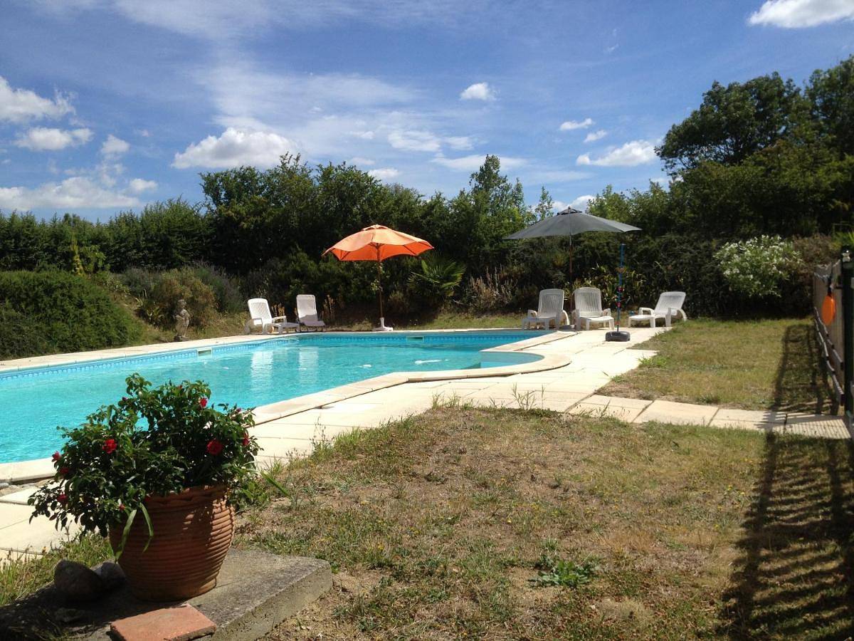 Manoir enchanteur à Cailhau avec piscine privée sécurisée in Cailhau, Région de Limoux