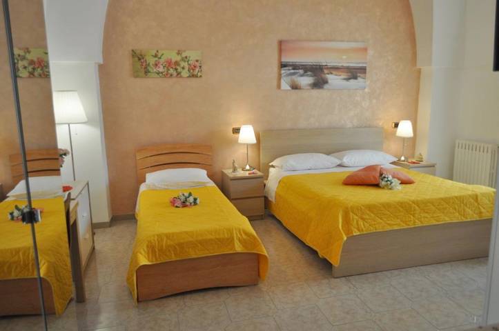 Location de vacances pour 2 personnes, avec Terrasse ainsi que Jardin et Vue à La Lama