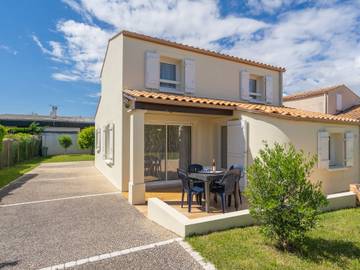 Location de vacances pour 6 personnes, avec jardin et terrasse à Vaux-sur-Mer