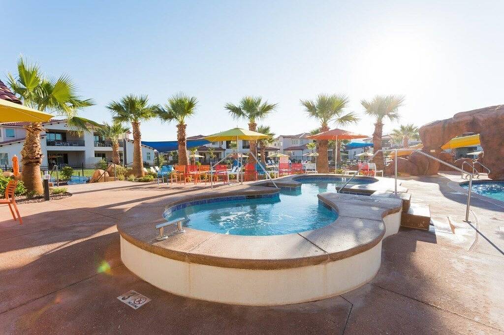 Vacation Home for 21 Guests in Ivins, Zion National Park