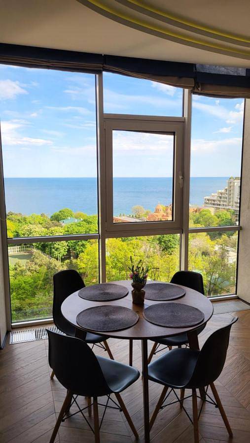 Apartament wakacyjny dla 4 osób, z widok i balkon w Odessa