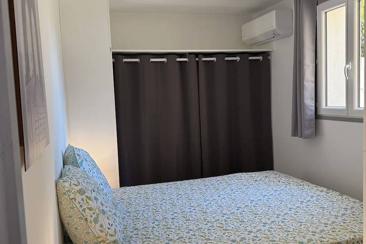 Gîte pour 6 personnes, avec jacuzzi ainsi que jardin et piscine à Berre-les-Alpes - 2