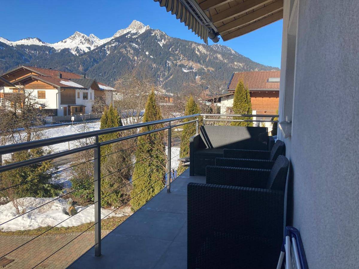 Ganze Wohnung, Apartment with Mountain View in Reutte, Außerfern