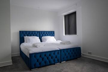 Holiday Apartment for 5 People in Stoke-on-Trent, West Midlands, Photo 3