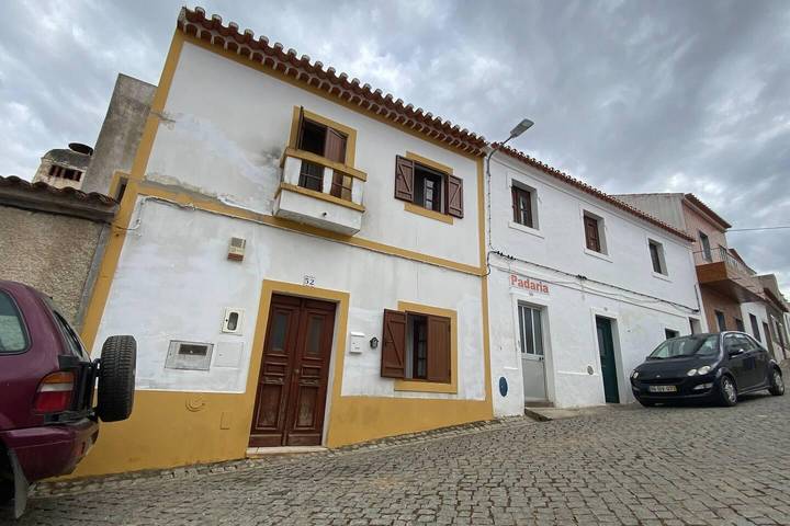 Charming 5-Bed House in Granja in Granja, Évora District