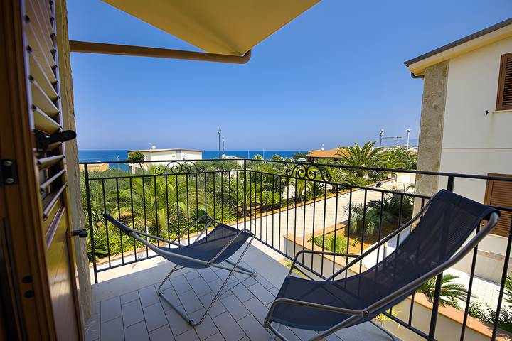 Apartamento de vacaciones para 4 personas, con jardín y balcón - 1