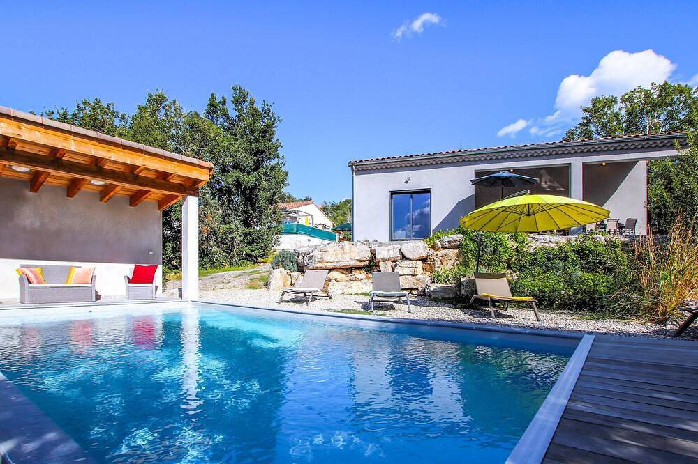 Lovely home in Labeaume in Labeaume, Ardèche