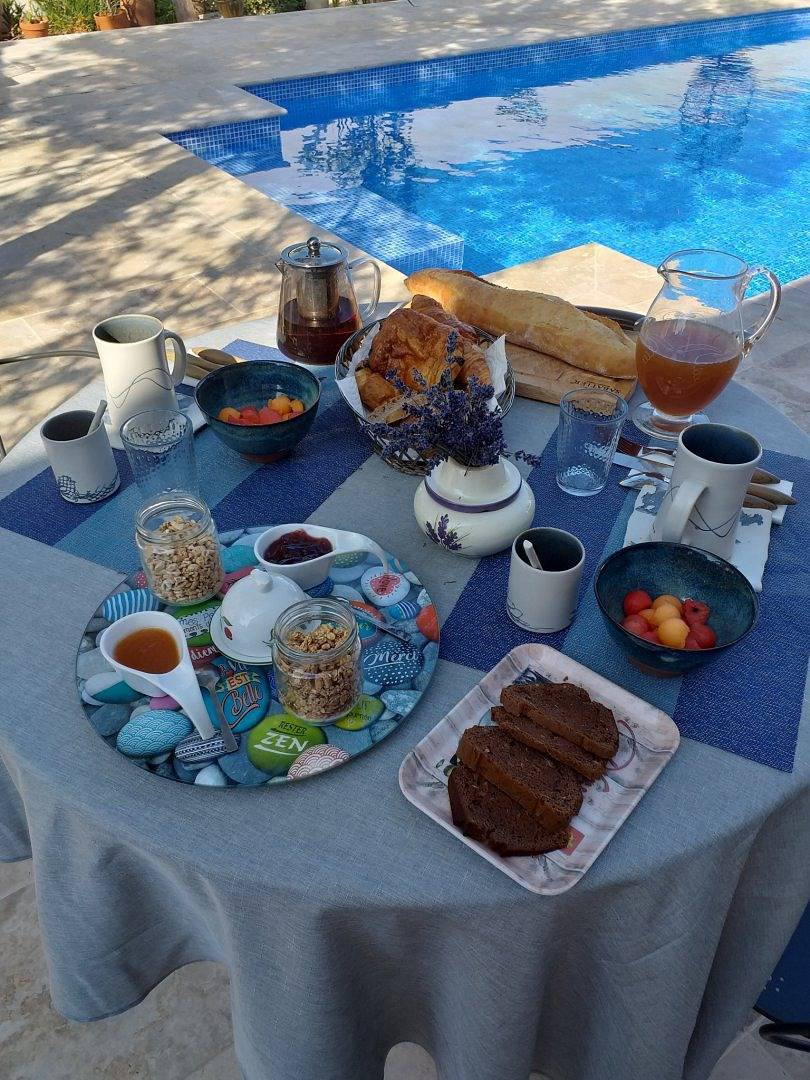 Chambres d'hôtes Les Quatre Temps piscine spa/cuisine - Nature Provence in Six-Fours-les-Plages, Région de Toulon
