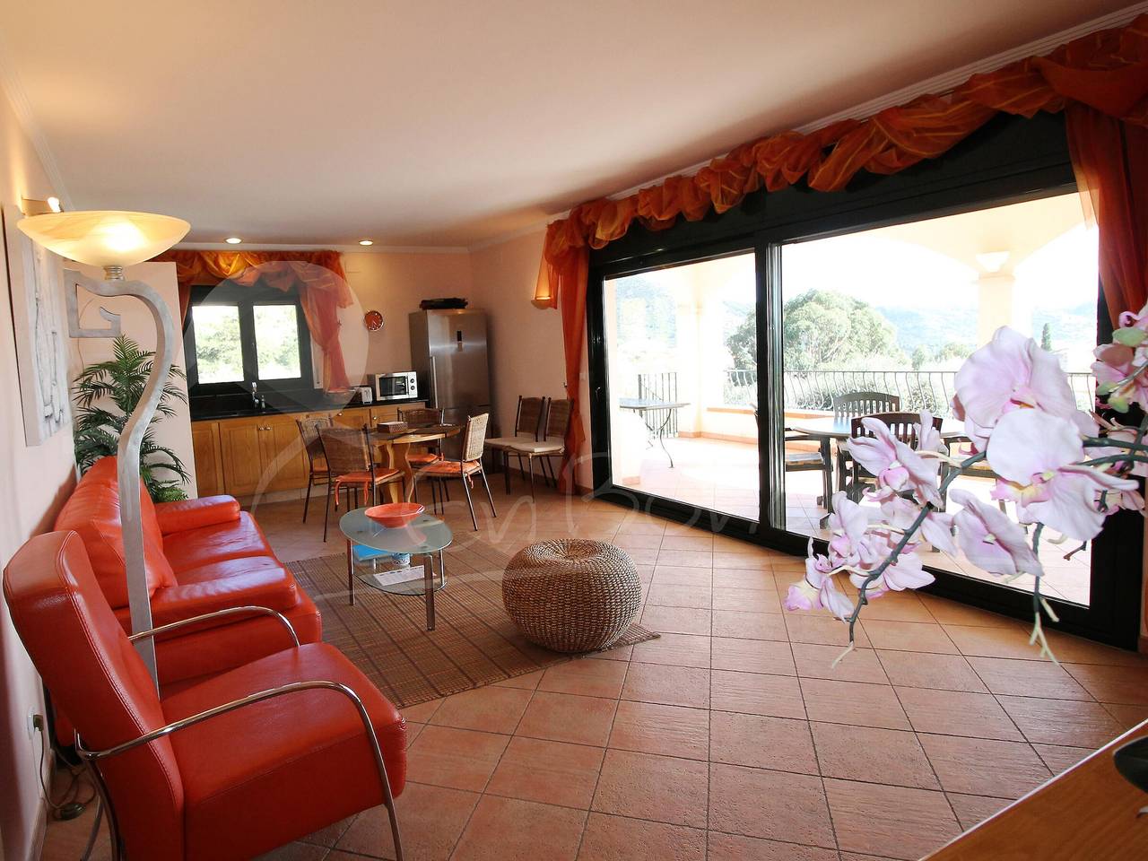 Alquiler vacacional de casa con piscina y vistas, max.6 personas, Roses in El Mas Fumats, Roses