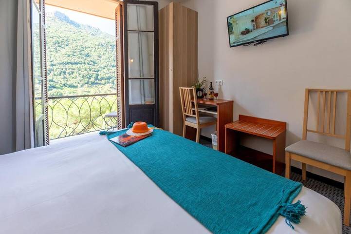 Hôtel pour 4 personnes, avec terrasse dans Port De Porto Ota - 3