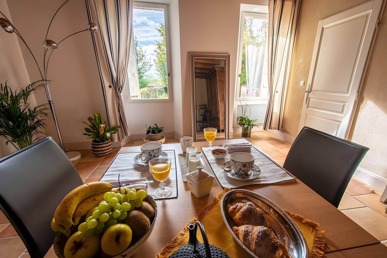 Chambre d’hôtes « Ô Fil de l’Isle » avec jardin commun et Wi-Fi in Savignac-de-l'Isle, Région de Libourne