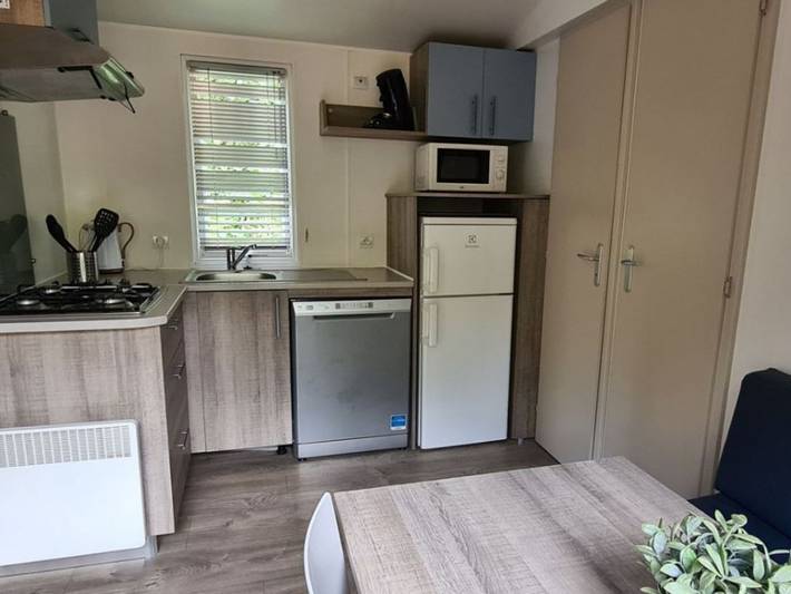 Mobil home pour 6 personnes, avec terrasse et piscine à Espira-de-Conflent - 2