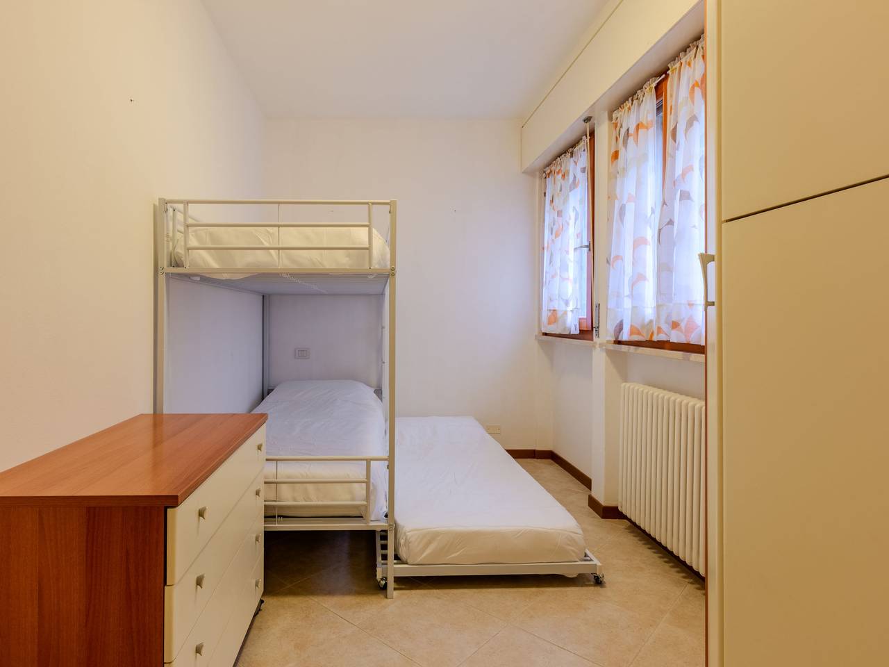 Entire apartment, Sona's Lake Home in Torri del Benaco, Garda Mountains