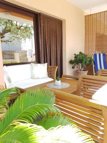 Vacation Rental for 4 Guests in Pakostane, Zadar, Picture 1
