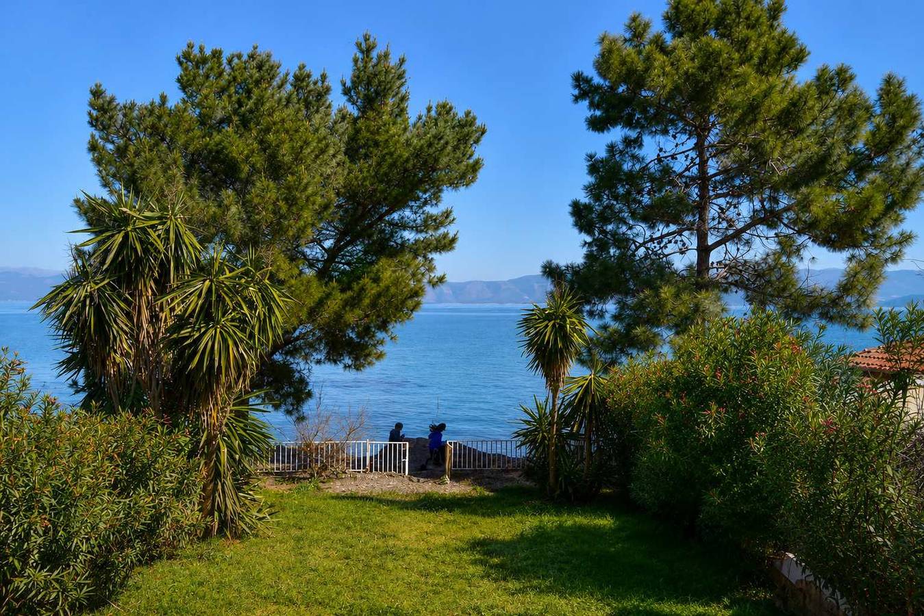 Seafront Cozy Villa - Corfu Homely Getaway in Kavos, Corfu