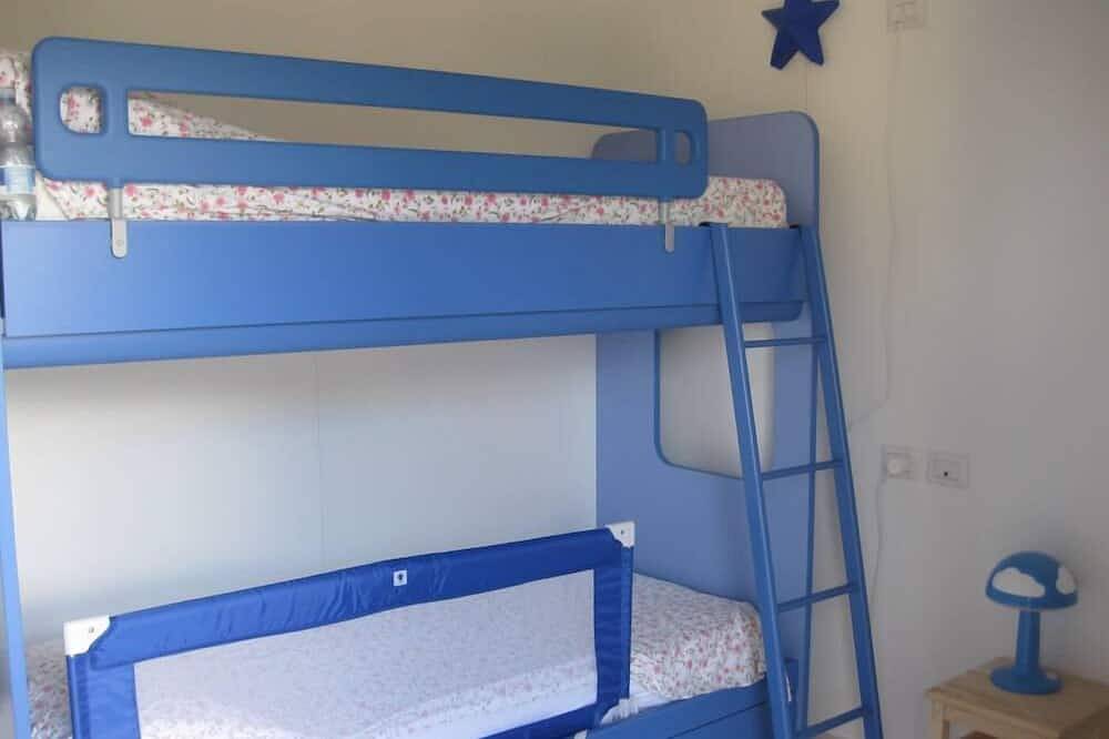 Casa Lulu, villa con jardín a 300 metros de la playa. in Playa de Porto Pino, Porto Pino