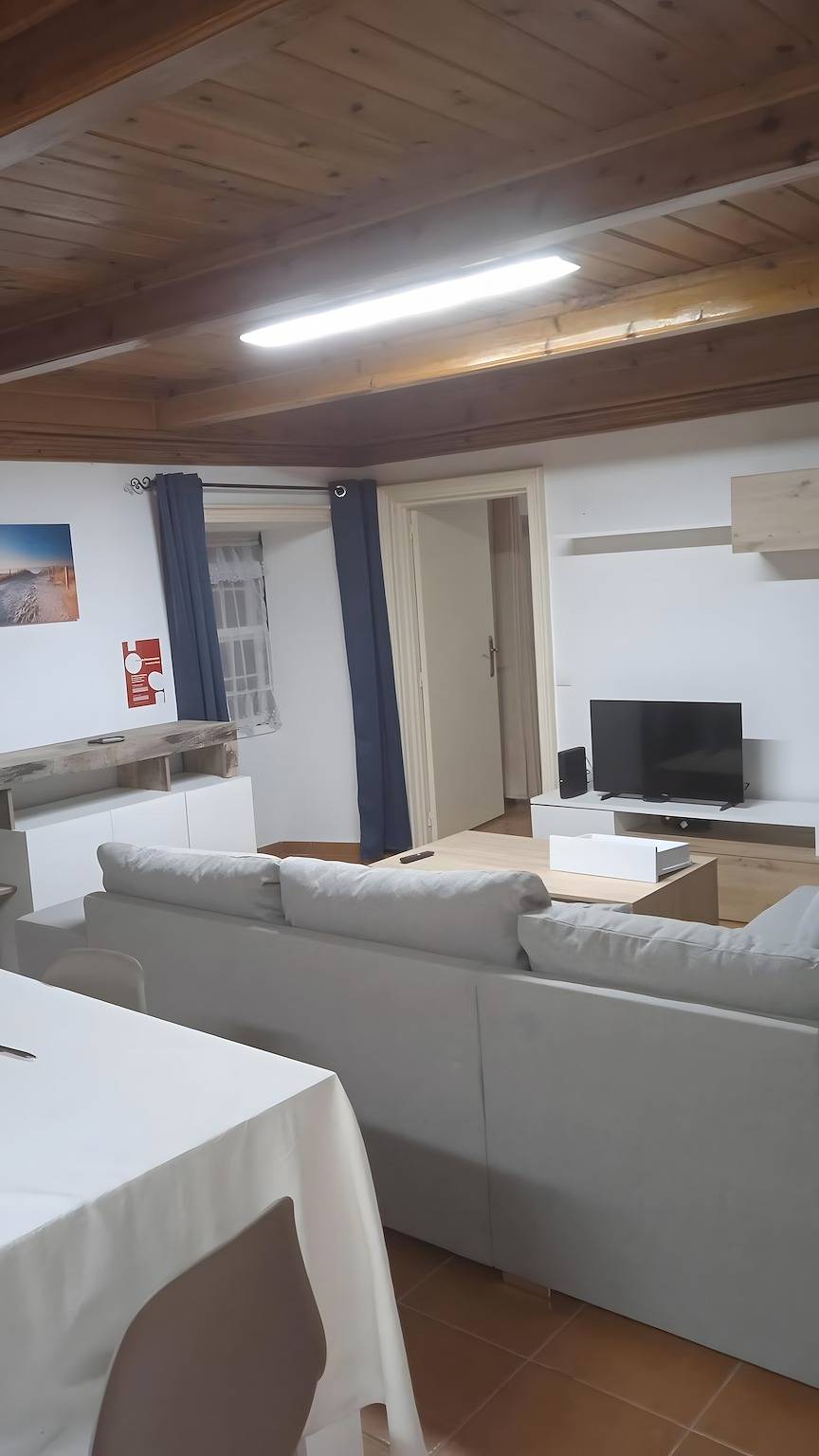 Maison de Vacances 'Do Avô Almeida' avec Vue sur la Montagne, Balcon et Wi-Fi in Lajedo, Flores (Açores)