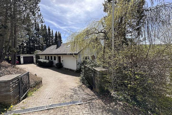 Villa für 14 Personen, mit Garten in Bruchhausen (Olsberg)
