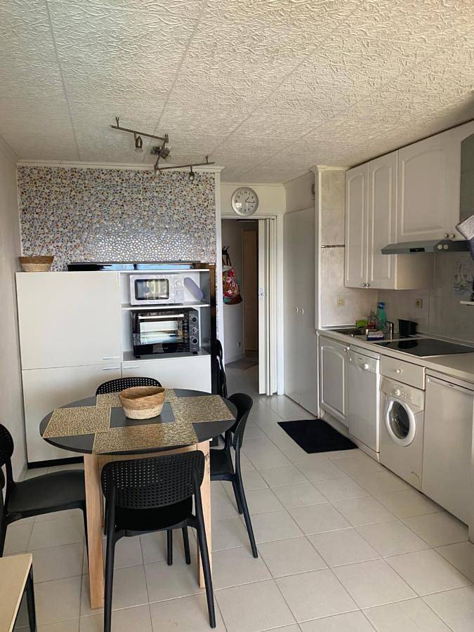 Gîte pour 6 personnes, avec vue ainsi que piscine et jardin dans Office De Tourisme Cannes La Bocca - 4