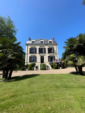 Cottage pour 20 personnes, avec jardin et terrasse à Saint-Pavace