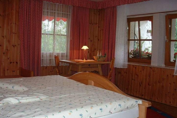 Hütte für 2 Personen, mit Balkon und Garten in Baiersbronn - 2