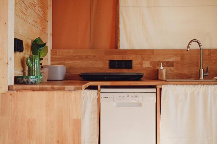 Camping für 4 Personen, mit Whirlpool und Terrasse sowie Garten und Sauna in Ermland-Masuren - 4