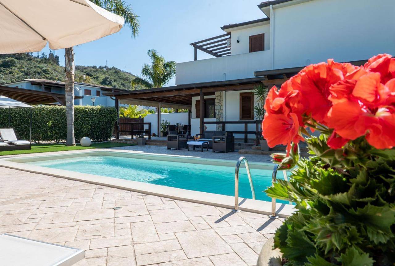 Deluxe Sicily Villa in Contrada Pistavecchia, Campofelice di Roccella