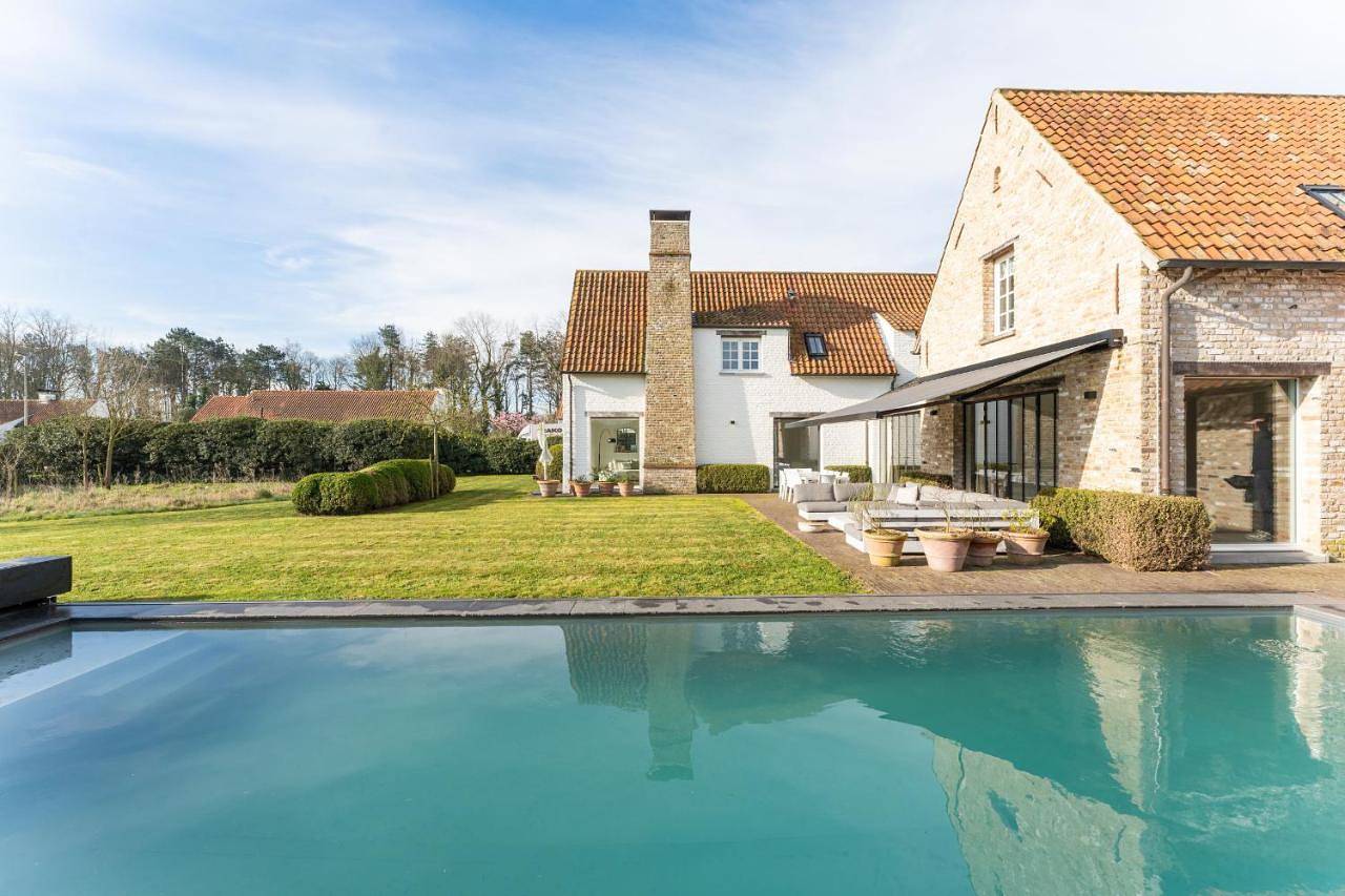 Villa with Private Pool in Knokke, Knokke-Heist