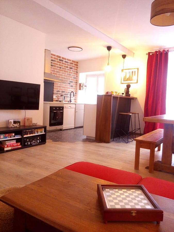 Location de vacances pour 6 personnes, animaux acceptés à Champeix