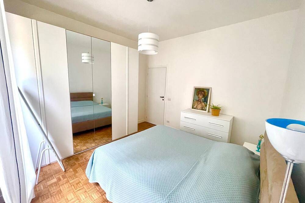Ganze Wohnung, Cozy two-room apartment -- furnished, spacious and bright with easy parking in Gallarate, Varese Provinz