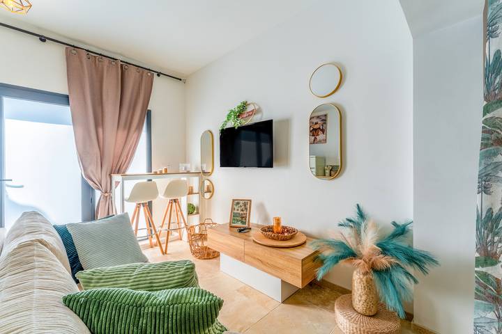 Apartamento de vacaciones para 4 personas, con jacuzzi y jardín - 1